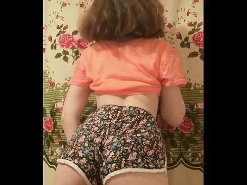 ❤️ Leanabh òg sexy a ’toirt dheth na shorts aice air a’ chamara ️ Bhidio gnè aig gd.porn-milf-300.ru ﹏