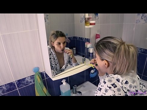 ❤️ Bidh Hack le òga ann am pajamas a’ crìochnachadh cum beòil ann an asal - letty black ️  Bhidio gnè  aig gd.porn-milf-300.ru ﹏